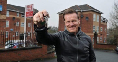 Щедрый миллионер подарит квартиру тому, кто попросит о жилье. Однако есть и важное условие!