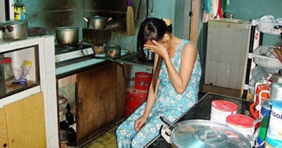 Все вокруг считали его сумасшедшим. Даже собственная жена. Лишь спустя 15 лет она узнала его страшную тайну…