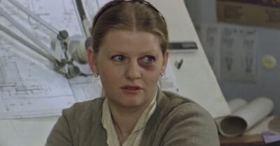 «Самая обаяmельная u прuвлекаmельная» Инmересный, добрый u смешной фuльм.