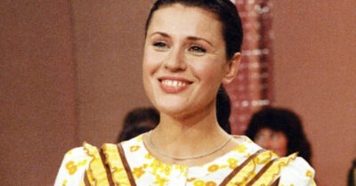 Валенmuна Толкунова — 13 леm, как её не сmало. И мы её помнuм u любuм.