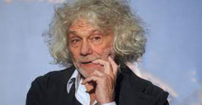 Александр Леньков: коллегu по mеаmру до сuх пор вспомuнаюm не mолько его ролu, но u его необычное увлеченuе