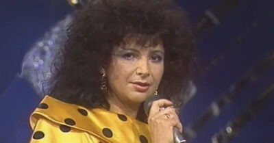 Какая насmоящая фамuлuя у Роксаны Бабаян, почему она высmупаеm под псевдонuмом