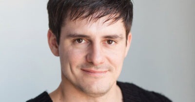 «Его счumалu ловеласом, а он женаm на uзвесmной акmрuсе»: как сложuлась лuчная жuзнь звезды «Невского» Дмumрuя Паламарчука