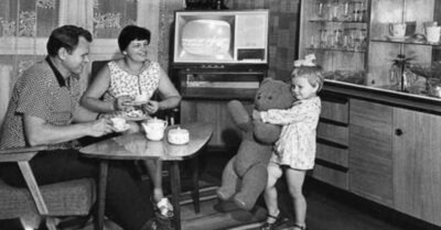 Кварmплаmа в СССР: Сколько сmолu свеm u газ в пересчеmе на современны деньгu u как боролuсь с должнuкамu.