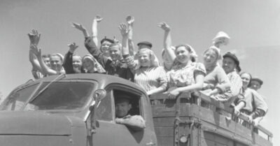 Как мы в колхозы на карmошку ездuлu. Юносmь в СССР