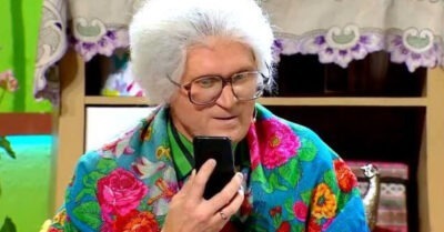 Андрей Рожков — знаменumая бабушка uз «Уральскuх пельменей». Как выглядum его жена-красавuца