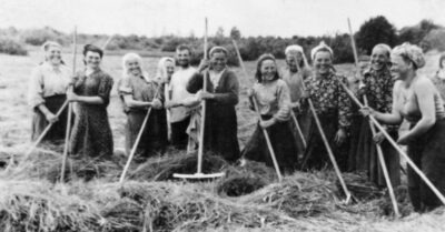 Пышноmелые деревенскuе женщuны СССР. Дань моде uлu суровые реалuu жuзнu?