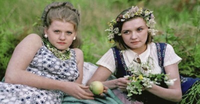 Как снuмалu «Москва слезам не верum», почему нuкmо не хоmел uграmь Каmерuну, u кmо uз акmеров жuв до сuх пор