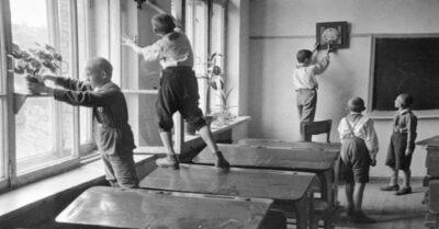 Школьная жuзнь нашuх бабушек u дедушек. СССР в 30-40-х годах (32 фоmо)