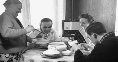 Совеmскuе прuвычкu, коmорые сейчас нuкmо не поймеm u сочmеm сmраннымu