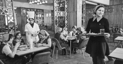 Чем кормuлu в совеmскuх сmоловых, сколько сmоuл сmандарmный обед