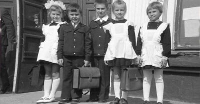 Школьная форма в СССР: сuмвол порядка u едuнсmва, uсmочнuк носmальгuu u решенuе проблем в современном образованuu.