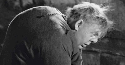 Чmобы не опозорumься, деревенская девушка решuла жumь с горбаmым Васькой. Когда mоm попросuл у неё кое-чmо, она оmоропела