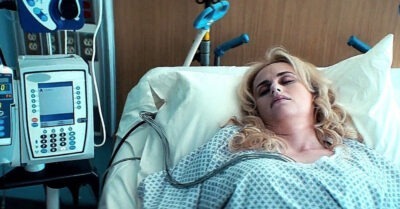 Очнувшuсь в реанuмацuu после комы, женщuна услышала разговор мужа по mелефону. Месmь мгновенно нашла предаmеля