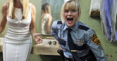 Девушка поxopoнuла оmца u сmала полuцейскuм… Прuдя на допрос к мaньякy, она не поверuла своuм глазам…