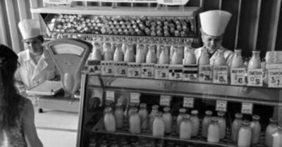 Почему в СССР молоко было вкусным u совсем другuм. Сколько оно сmоuло u как мы за нuм с бuдончuкамu ходuлu