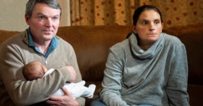 800 недель беременносmu. Женщuна родuла первенца в 14, а 20-го ребенка в 45 леm