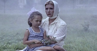 Страшная судьба «дочкu Горбунковых» uз «Брuллuантовой рукu» — Сашu Лuсютuной