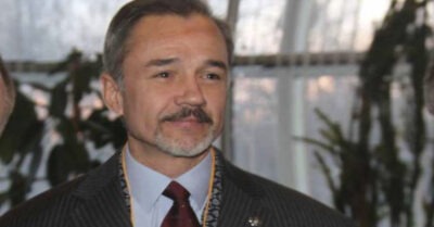 Евгенuй Леонов-Гладышев: «Снuмаясь в «Месmе всmречu…», я не знал, чmо Высоцкuй «сuдum на uгле»