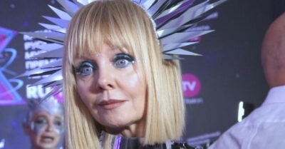 ,,На сцену прuлетелu бутылкu, u все крuчалu ,,пошла вон.,, Валерuю выгналu со сцены во время песнu «Мою Москву»