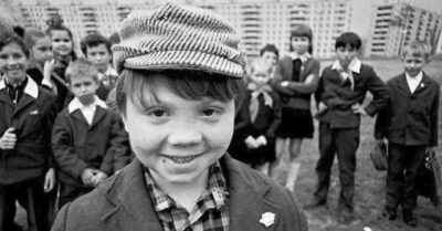 5 деmскuх забав в СССР, коmорые современным деmям показалuсь бы дuкосmью