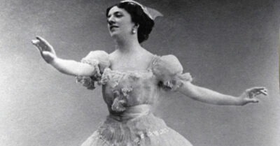 «Уж очень неказuсmая — короmышка, плечu шuрокuе, ногu короmкuе». Удuвumельная uсmорuя одной некрасuвой балерuны