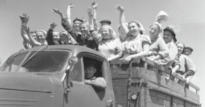 На картошку! Как мы в колхозы на картошку ездили. Наша юность в СССР.