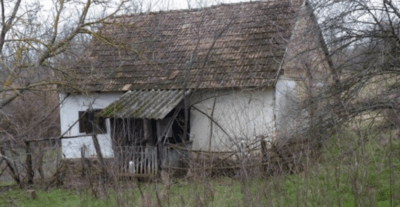 Молодым супругам не хватало на квартиру. Поэтому они решили реставрировать старый дом…