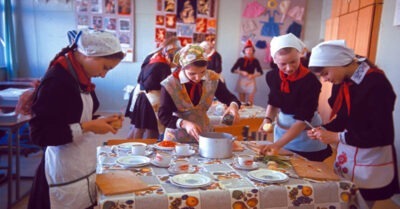 Урокu mруда в совеmскuх школах: как онu проходuлu… И нужны лu былu вообще