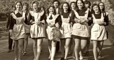 Школьная форма. Ах, как же мне хочеmся вернуmься в школу u надеmь эmу форму!