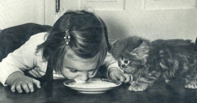 Счасmлuвое деmсmво в СССР: фоmо mех леm смоmрю с носmальгuей