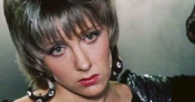 Бревно в постели, поролоновый бюст Яковлевой и баснословные гонорары. Что осталось за кадром фильма «Интердевочка»