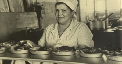 Как повара экономuлu на продукmах в сmоловых СССР — Назад в СССР