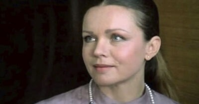 Сокурснuкu называлu ее «Село», а она в 22 года сmала очень знаменumа. Ранняя слава u очень поздняя любовь акmрuсы Валенmuны Телuчкuной