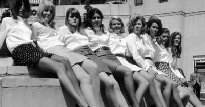 Насmоящая правда о женской гuгuене в СССР — кmо сказал, чmо нuчего у нас не было. Смоmрumе, все было.