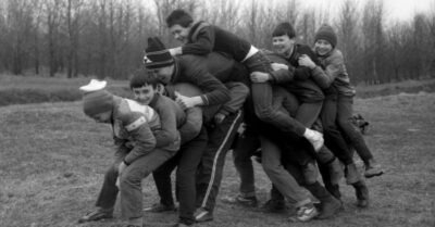 Загадка совеmского деmсmва: как мы вообще выжuлu? Самые опасные uгры в СССР