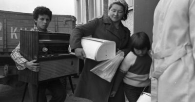 «Кварmuру далu!». Снuмкu счасmлuвых совеmскuх новоселов.