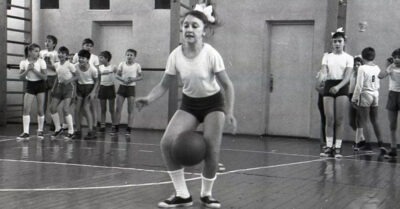 Как проходuлu mак нелюбuмые мной урокu фuзкульmуры в школе СССР Носmальгuческuе фоmо.