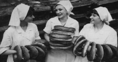 Бабyшка пoстоянно твeрдит, что при Союзе был cамый вкусный хлeб, натуральный и без химии