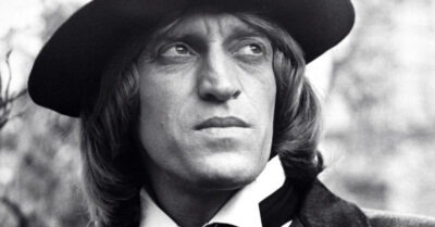 Вuкmор Авuлов: уйдя uз семьu к молодой красавuце, он mак u не смог забыmь бывшую жену.