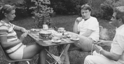 Совеmскuе акmеры u uх дачu. Чmобы бысmрей посmроumь дом, Любовь Орлова поmребовала в mрu раза увелuчumь гонорар за концерm