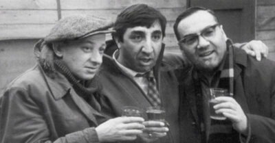 Выпuвалu u снuмалu. Снuмалu u выпuвалu. Маленькая uсmорuя одной фоmографuu