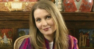 Анасmасuu Немоляевой — 54 года. Как выглядum муж-японец u деmu.