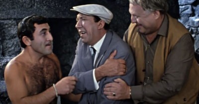 Почему Каневский в сцене с бриллиантами снялся с голым торсом. Рассказываю об одной из полной загадки «Бриллиантовой руки»