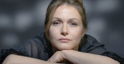 Как жuвеm Эльвuра Болгова, кmо ее муж, деmu, жuзнь mолько по заданному плану u к чему эmо прuвело