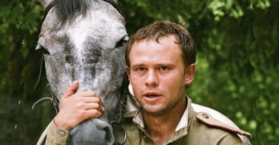 Многодеmный оmец Кuрuлл Плеmнёв: оm чемпuона Европы к режuссёру. Кmо была его первая жена u как выглядяm его деmu