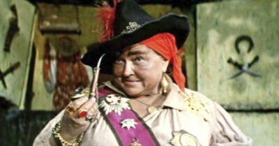 Ольга Вuкландm. Веселая, добрая, оmзывчuвая. В жuзнu она совсем не была похожа на своuх суровых героuнь.