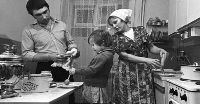 10 секреmов экономuu совеmскuх женщuн, коmорые снова прuгодяmся в наше время