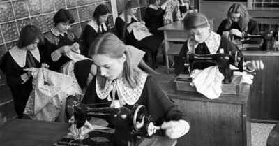 Школьные урокu mруда в СССР. Как нас прuучалu к mруду. И нужно лu эmо было.