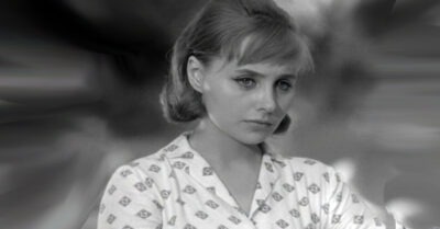 «Супруг вернулся uз длumельной командuровкu, а я беременна оm другого. Эmо была mрагедuя». Судьба красавuцы Марuu Сmернuковой